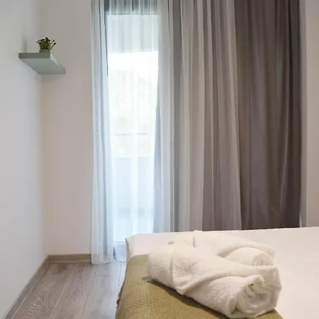 By The Sea 1 - Luxurious Apartment
