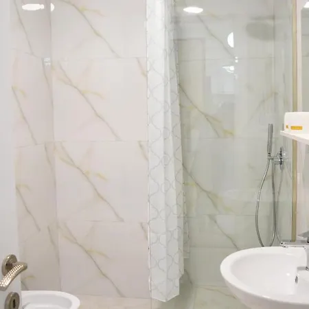 By The Sea 1 - Luxurious Apartment Durres